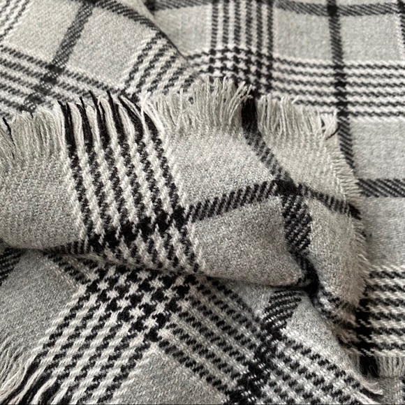SOLD Gray Black Plaid Tartan Scarf Shawl Oversized - Picture 3 of 4
